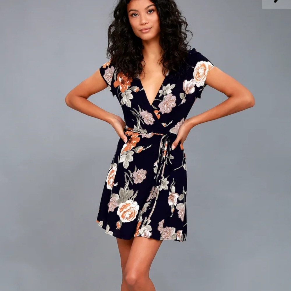 Lulu's picturesque black floral dress